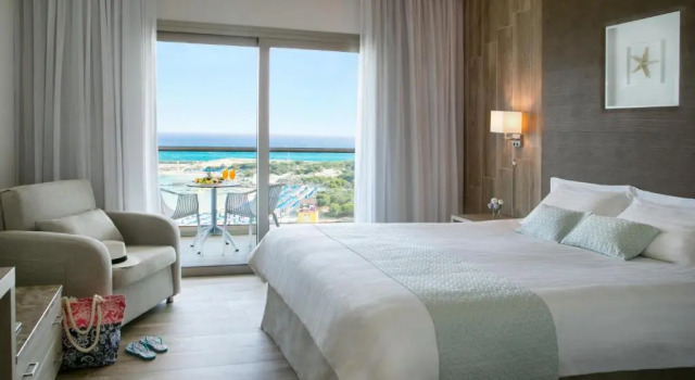 Двухместный номер Superior seafront Asterias Beach Hotel