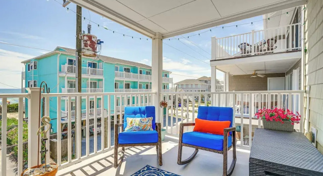Апартаменты Carolina Beach Condo w/ Balcony: Walk to the Ocean