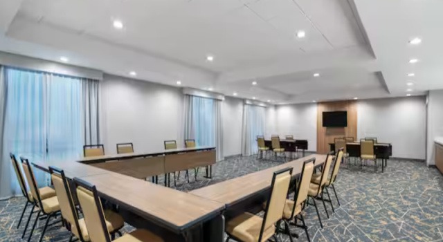 Hampton Inn & Suites Irving DFW Airport North