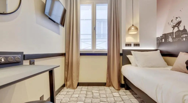 Номер Comfort Hôtel Lucien & Marinette