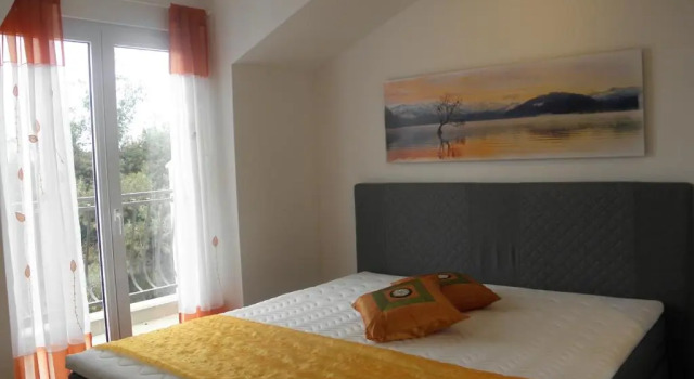 Апартаменты с балконом и с видом на море Villa Brekalo