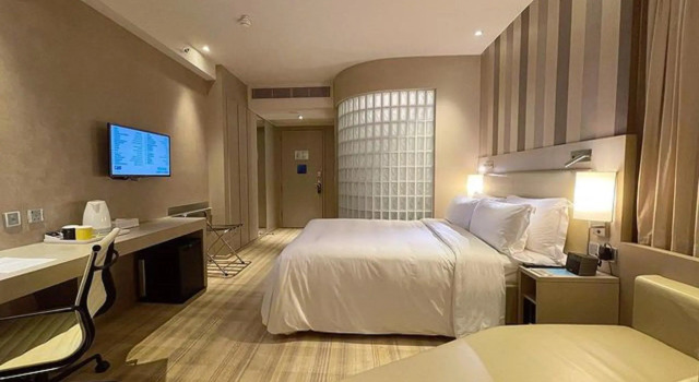 Двухместный номер Standard High Floor Holiday Inn Express Hong Kong Mongkok by IHG