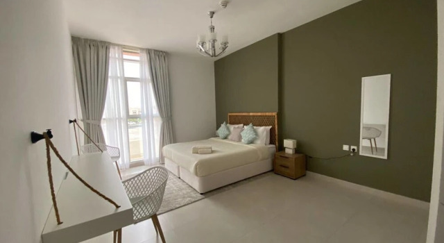 Refined Classy 3 Bedroom Apartment in Jumeirah, Забронировать Апартаменты/квартира Джумейра Дубай, рядом с Пляж Ля Мер