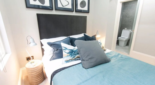Cozy & Modern Flat for 2 in Marylebone, Забронировать Отель Отели Англии 3 звезды, 3*