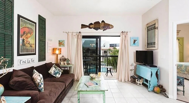 Ocean Village Club Q36 - Two Bedroom Condo, Rezerwuj Hotel Hotele w Saint Augustine Area z basenem, Basen