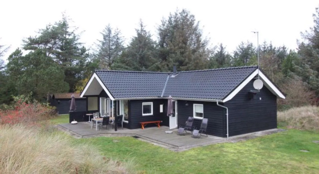 "Arntraud" - 1.3km from the sea in NW Jutland
