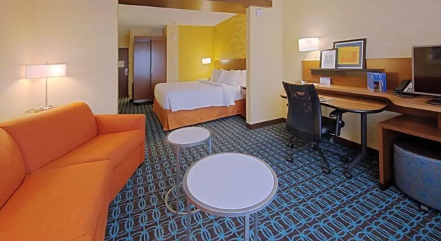 Двухместный люкс c 1 комнатой Fairfield Inn & Suites by Marriott Rehoboth Beach