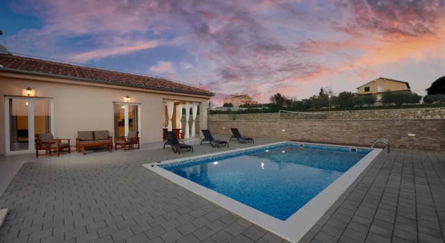 Villa Bašić ZadarVillas, Забронировать Вилла Отели Сукошан с парковкой, Парковка