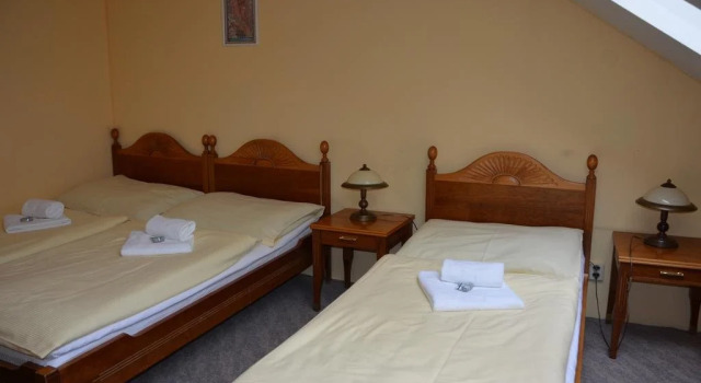 Hotel Napoleon, Забронировать Отель Славков-у-Брна Южноморавский край