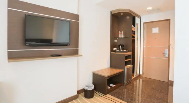 Номер Superior dMaleo Hotel Makassar