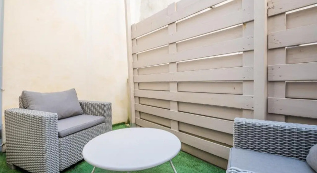 Studio en Duplex-Aircon-Terrasse-Parking-Calme