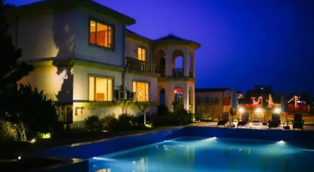 23 Degrees Garden Hotel, Book Hotel Qinhuangdao Hebei