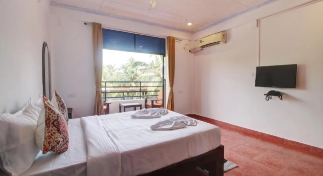 Hotel Pleasure Inn near Turtle Beach, Morjim