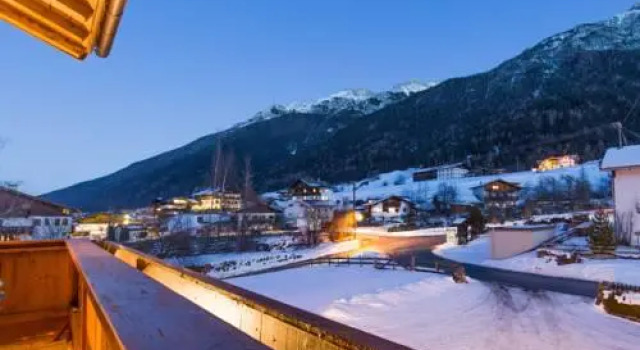 Gästehaus Waltraud, Prenota Hotel Hotel a Tirolo con parcheggio, Parcheggio