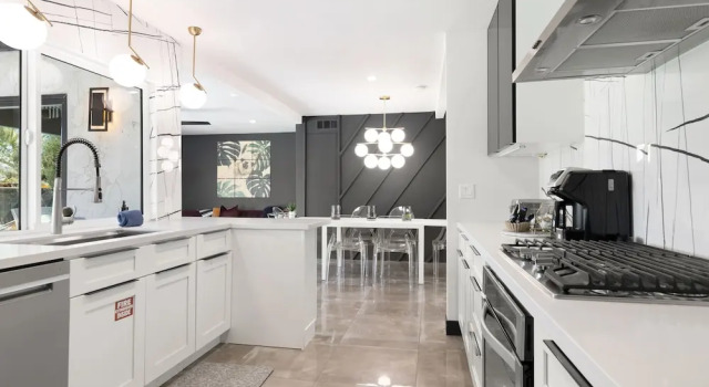 The Llama House by Avantstay Featured on Hgtv, Resort Style, Pool & Spa! Permit#4277