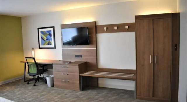 Четырёхместный номер Standard Holiday Inn Express & Suites - Gettysburg by IHG