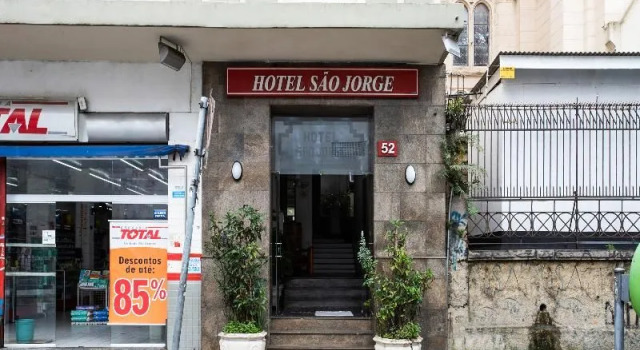 Oyo 106 Hotel Sao Jorge, Забронировать Отель Бра Сан-Пауло, рядом с Собор Сан-Паулу