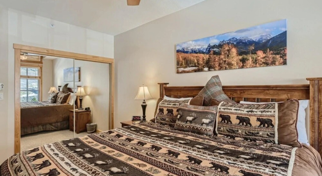 Passage Point 623 2 Bedroom Condo by RedAwning