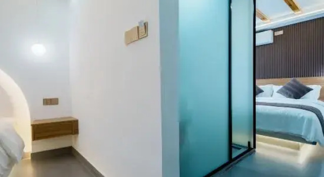 Двухместный семейный люкс Yuanshe Muyun Ge Homestay (Phoenix Ancient City Nanhua Li Tourist Center Branch)