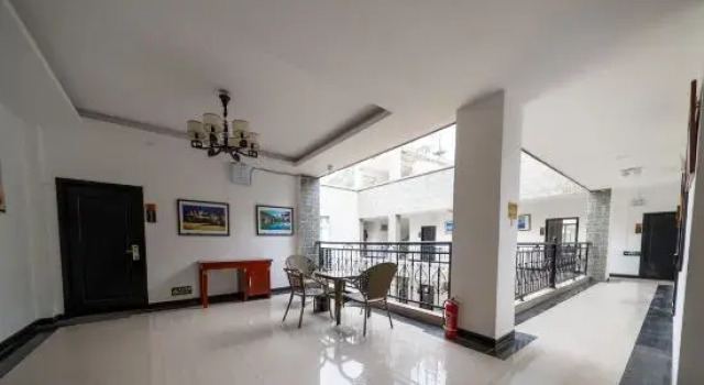 Hailuogou Yueshanju Garden Vacation Apartment (Moxi Town), Boek Appartement Moxi Sichuan