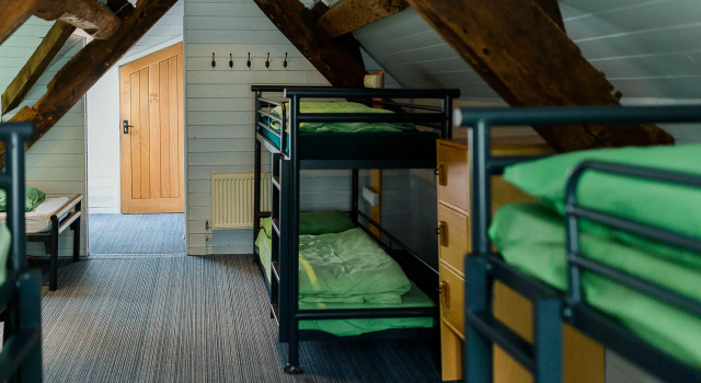 Кровать в общем номере YHA Hartington Hall