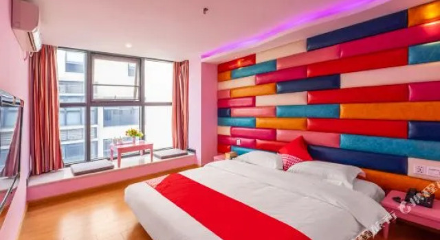 Mango Fashion Hotel