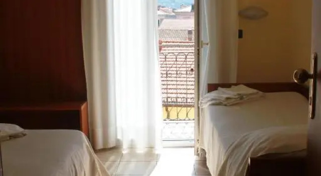 Четырёхместный номер Standard Hotel Mary