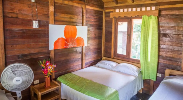 Playa de Oro Lodge, Buchen Sie Hotel Bahía Solano Choco