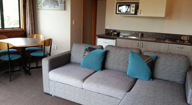 Shining Star Beachfront Accommodation, Забронировать Курортный отель Курортные отели Хокитика, Курортный отель