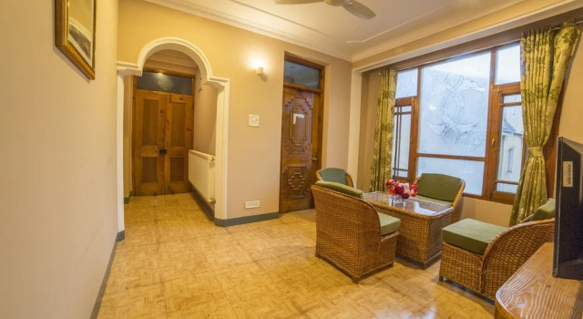 Shuhul Homes A Unit Of Aayu Holidays, Забронировать Отель Сринагар Jammu & Kashmir Ski