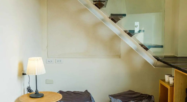 Кровать в общем номере (женский номер) SSS Life Hotel