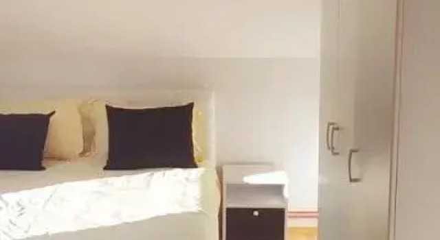 Senna Room, Забронировать Отель Високо Федерация Боснии и Герцеговины, рядом с Боснийские пирамиды