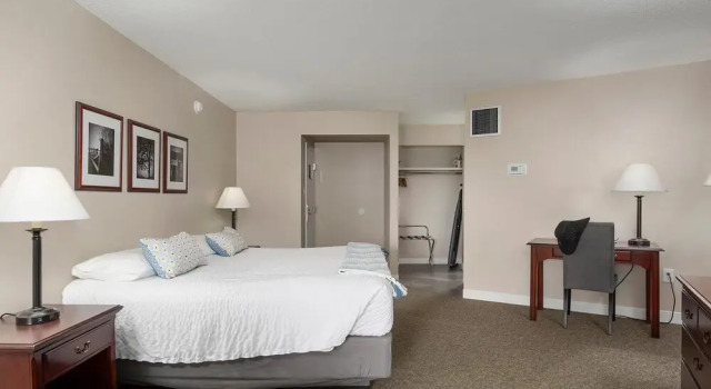 Fantastic Suite With King Bed and Beautiful Bay View!
