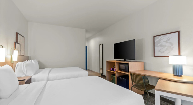 Четырёхместный номер Standard Spark By Hilton Missouri City