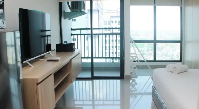 Basic Studio Near Station At Lrt City Bekasi Apartment