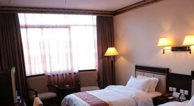 Zhanhua Dongfang Hotel, Prenota Hotel Hotel a Shandong con parcheggio, Parcheggio