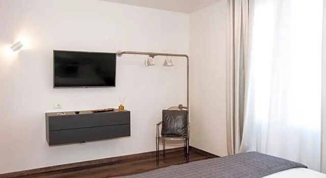 Двухместный люкс с балконом HOMY BnB