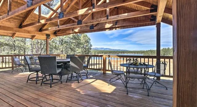 Коттедж с 3 комнатами с балконом Monte Verde Lake Lodge w/ Hot Tub: 4 Mi to Ski