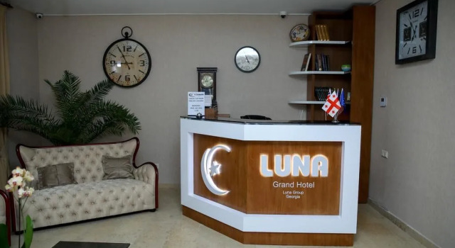 Отель Grand Hotel Luna