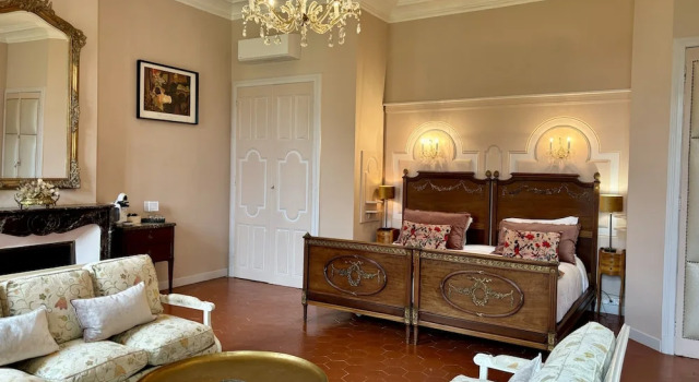 Номер Deluxe Chateau de Roquelune