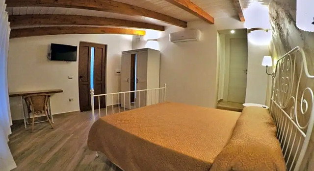 Dimora degli Ulivi, Prenota Hotel Pisciotta Cilento