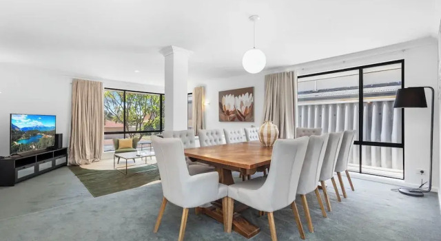 The Monaco Mansion Dianella - Sepal Stay, Book Vacation Home Villas in Perth, Villa