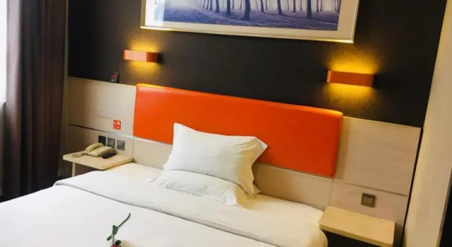 Номер Premium 7Days Premium Tengzhou Middle College Road High Speed Rail Station
