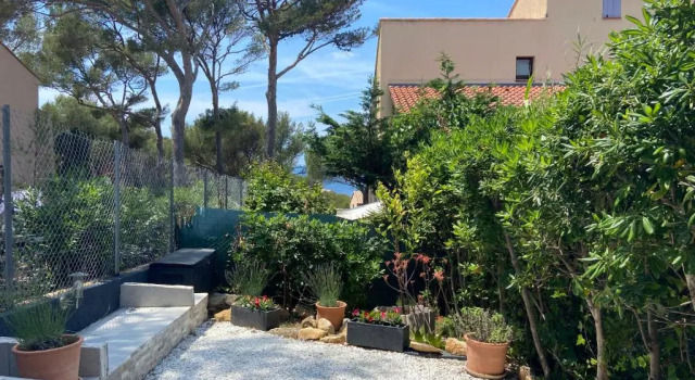Апартаменты Logement entier T2 climatisé, parking gratuit, jardin, mer