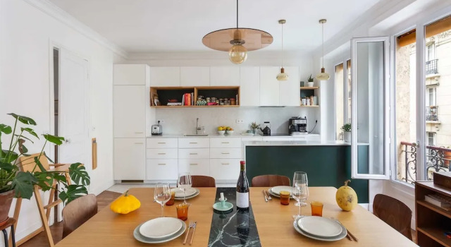 Bright Apartment in the Heart of Paris, Забронировать Апартаменты/квартира Париж Иль-де-Франс, рядом с Монмартр