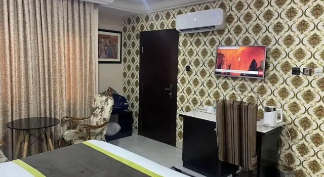 Номер Economy Lushville Hotels and Suites