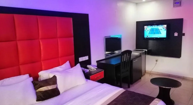 Chalon Suites, Book Hotel Ikeja 