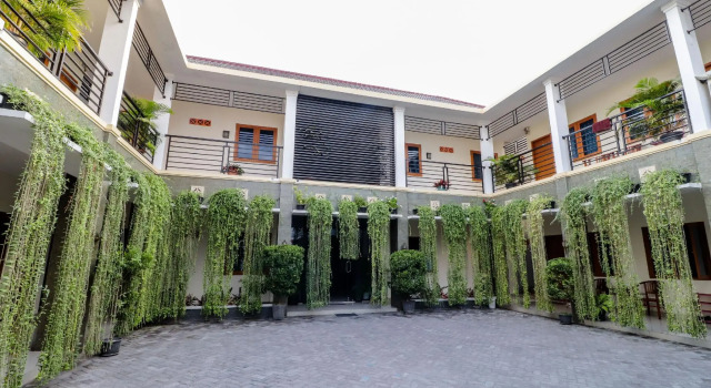 Khatarina Female Residence