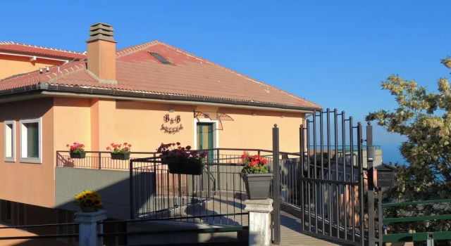 B&B Angela, Book Bed and Breakfast Monte Sant'Angelo Foresta Umbra