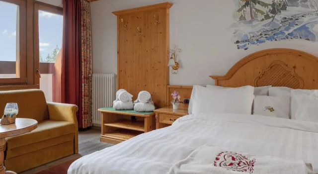 Четырёхместный номер Standard с балконом Hotel Gianna